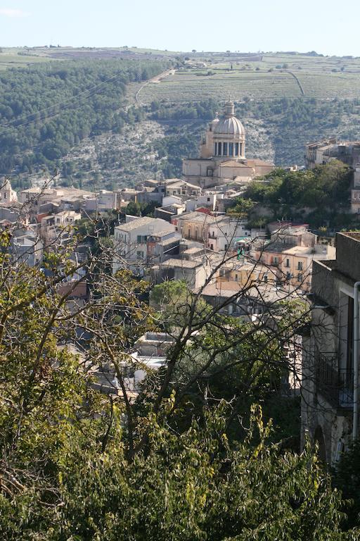 Bed and Breakfast Le Stanze Del Sole Ragusa Exteriér fotografie
